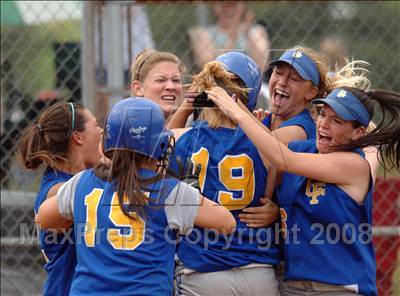 Thumbnail 3 in Chapel Field vs Afton (NYSPHSAA Class D Final) photogallery.