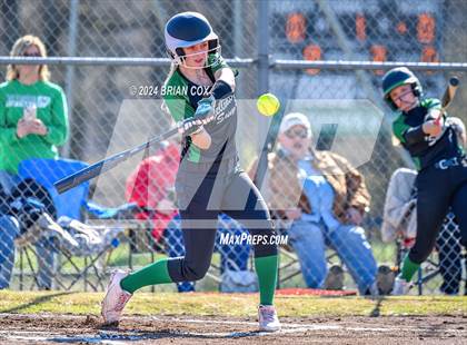 Thumbnail 2 in Yellville-Summit vs Bergman (Big Cat Classic) photogallery.