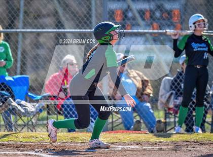 Thumbnail 2 in Yellville-Summit vs Bergman (Big Cat Classic) photogallery.