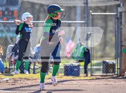 Thumbnail 3 in Yellville-Summit vs Bergman (Big Cat Classic) photogallery.
