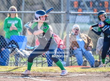 Thumbnail 1 in Yellville-Summit vs Bergman (Big Cat Classic) photogallery.