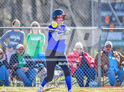Thumbnail 1 in Yellville-Summit vs Bergman (Big Cat Classic) photogallery.