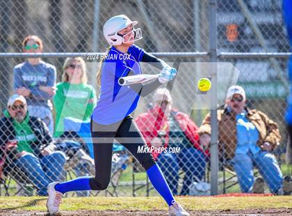 Thumbnail 3 in Yellville-Summit vs Bergman (Big Cat Classic) photogallery.