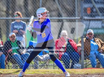 Thumbnail 2 in Yellville-Summit vs Bergman (Big Cat Classic) photogallery.