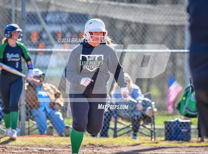 Thumbnail 3 in Yellville-Summit vs Bergman (Big Cat Classic) photogallery.