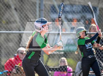 Thumbnail 3 in Yellville-Summit vs Bergman (Big Cat Classic) photogallery.