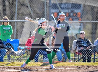 Thumbnail 3 in Yellville-Summit vs Bergman (Big Cat Classic) photogallery.
