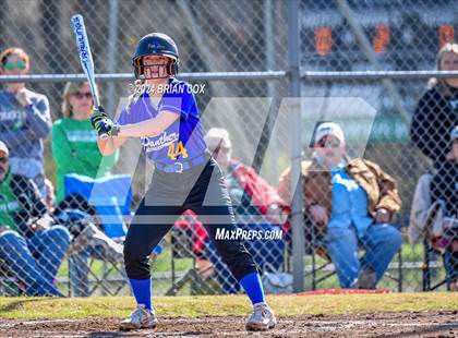 Thumbnail 1 in Yellville-Summit vs Bergman (Big Cat Classic) photogallery.