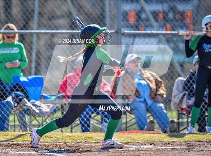 Thumbnail 3 in Yellville-Summit vs Bergman (Big Cat Classic) photogallery.