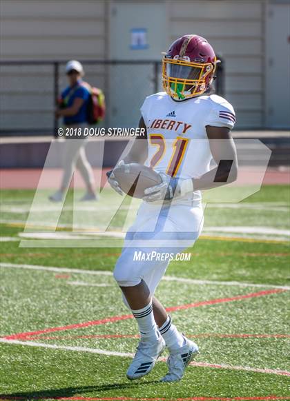 Thumbnail 1 in Liberty vs. Gilroy (Honor Bowl-NorCal) photogallery.