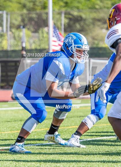 Thumbnail 2 in Liberty vs. Gilroy (Honor Bowl-NorCal) photogallery.
