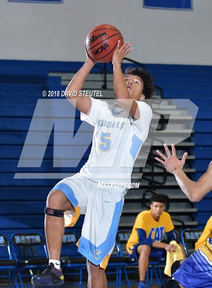 Thumbnail 1 in Wood vs. Center (Les Curry Invitational) photogallery.