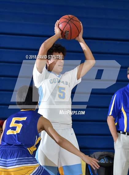 Thumbnail 1 in Wood vs. Center (Les Curry Invitational) photogallery.