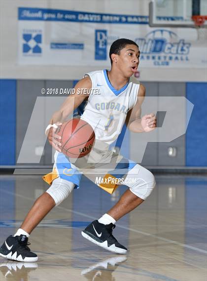 Thumbnail 1 in Wood vs. Center (Les Curry Invitational) photogallery.