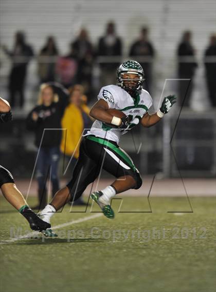 Thumbnail 3 in Vista del Lago vs. El Camino (CIF SJS D3 Playoff) photogallery.