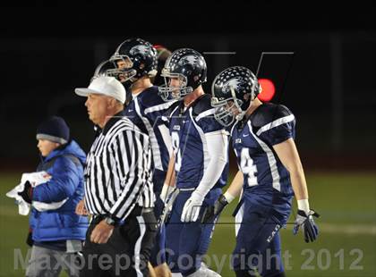 Thumbnail 3 in Vista del Lago vs. El Camino (CIF SJS D3 Playoff) photogallery.