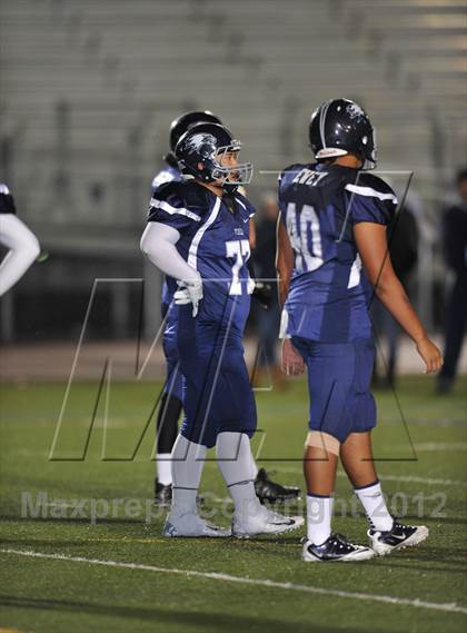 Thumbnail 3 in Vista del Lago vs. El Camino (CIF SJS D3 Playoff) photogallery.