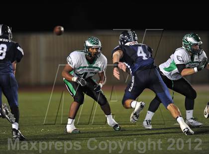 Thumbnail 2 in Vista del Lago vs. El Camino (CIF SJS D3 Playoff) photogallery.