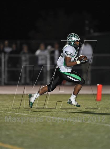 Thumbnail 1 in Vista del Lago vs. El Camino (CIF SJS D3 Playoff) photogallery.