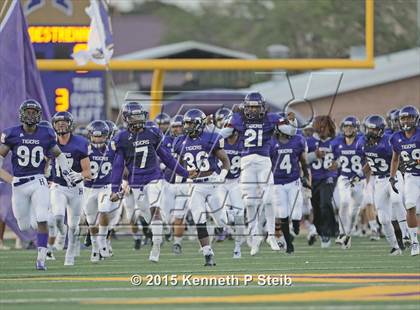 Thumbnail 2 in Destrehan @ Hahnville photogallery.