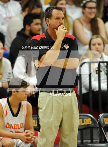 Thumbnail 2 in Oxnard @ Mission Viejo (CIF SS D3AA Playoff) photogallery.