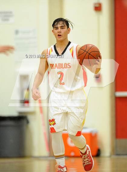 Thumbnail 3 in Oxnard @ Mission Viejo (CIF SS D3AA Playoff) photogallery.