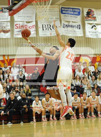Thumbnail 1 in Oxnard @ Mission Viejo (CIF SS D3AA Playoff) photogallery.