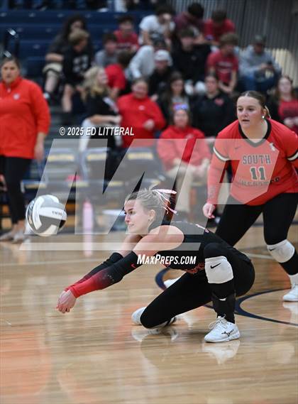 Thumbnail 3 in South Webster vs. Portsmouth West (OHSAA Division VI District Semifinal) photogallery.