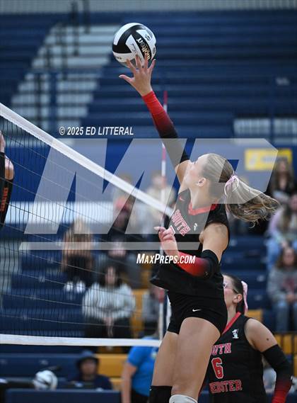 Thumbnail 2 in South Webster vs. Portsmouth West (OHSAA Division VI District Semifinal) photogallery.