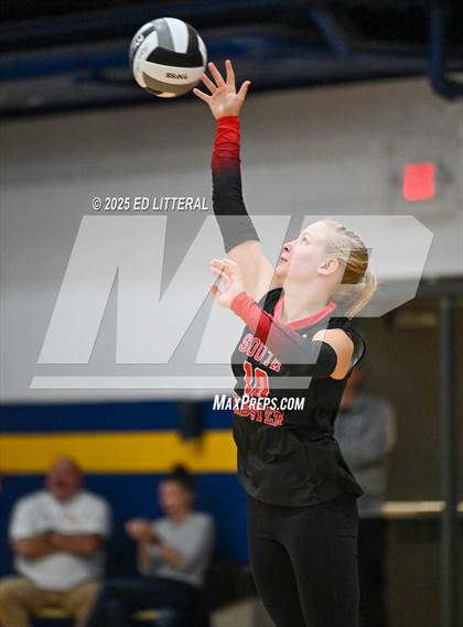 Thumbnail 1 in South Webster vs. Portsmouth West (OHSAA Division VI District Semifinal) photogallery.