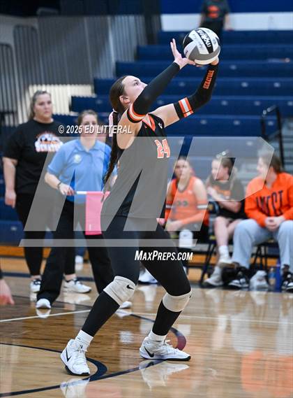 Thumbnail 1 in South Webster vs. Portsmouth West (OHSAA Division VI District Semifinal) photogallery.