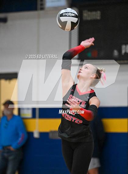 Thumbnail 1 in South Webster vs. Portsmouth West (OHSAA Division VI District Semifinal) photogallery.