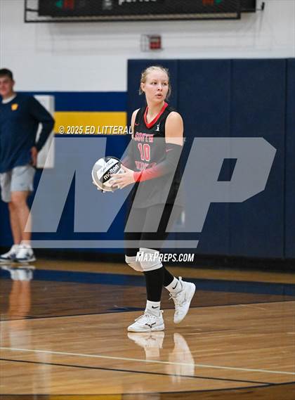 Thumbnail 2 in South Webster vs. Portsmouth West (OHSAA Division VI District Semifinal) photogallery.