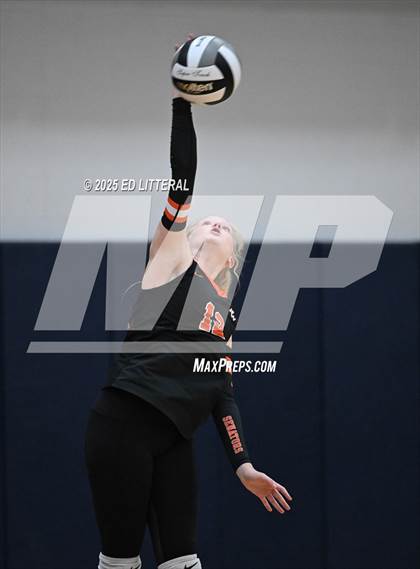 Thumbnail 2 in South Webster vs. Portsmouth West (OHSAA Division VI District Semifinal) photogallery.