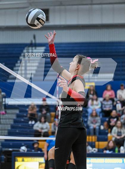 Thumbnail 1 in South Webster vs. Portsmouth West (OHSAA Division VI District Semifinal) photogallery.