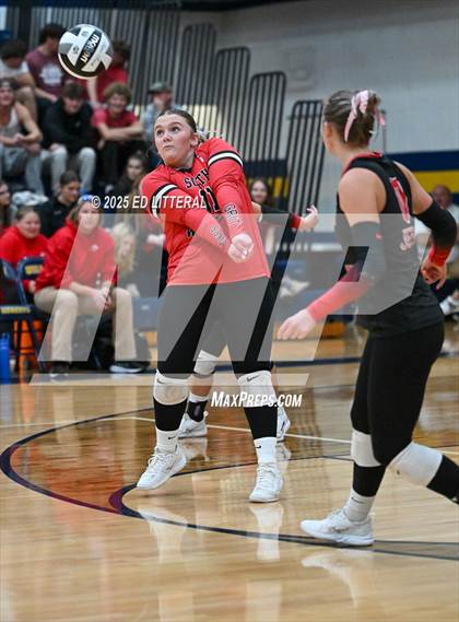 Thumbnail 2 in South Webster vs. Portsmouth West (OHSAA Division VI District Semifinal) photogallery.