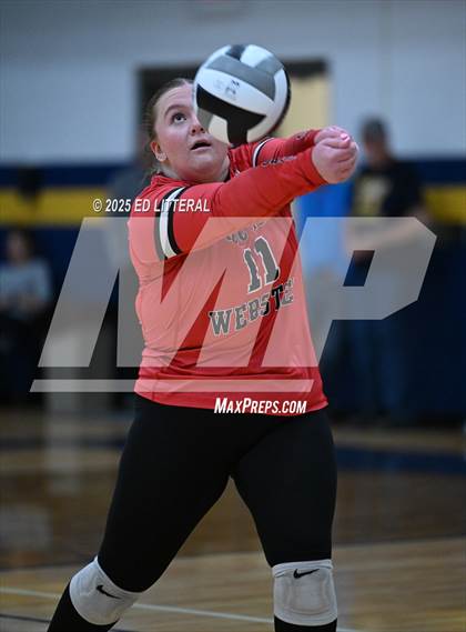 Thumbnail 2 in South Webster vs. Portsmouth West (OHSAA Division VI District Semifinal) photogallery.