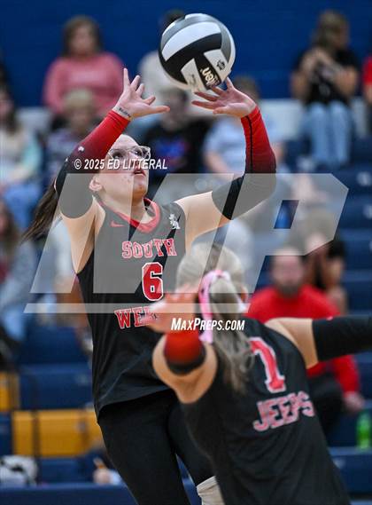 Thumbnail 1 in South Webster vs. Portsmouth West (OHSAA Division VI District Semifinal) photogallery.