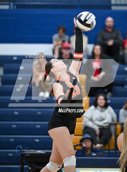 Thumbnail 2 in South Webster vs. Portsmouth West (OHSAA Division VI District Semifinal) photogallery.