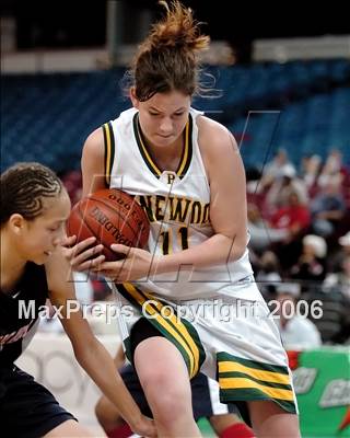 Thumbnail 1 in Pacific Hills vs. Pinewood (CIF State D5 Final) photogallery.