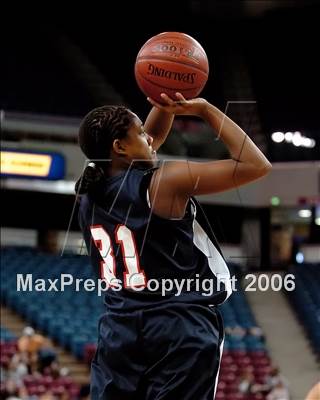Thumbnail 1 in Pacific Hills vs. Pinewood (CIF State D5 Final) photogallery.