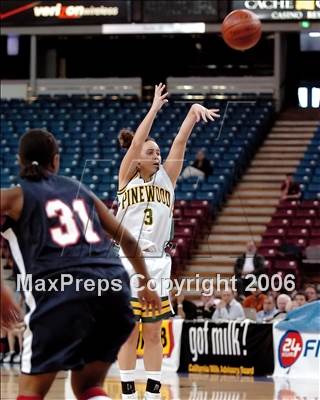 Thumbnail 3 in Pacific Hills vs. Pinewood (CIF State D5 Final) photogallery.