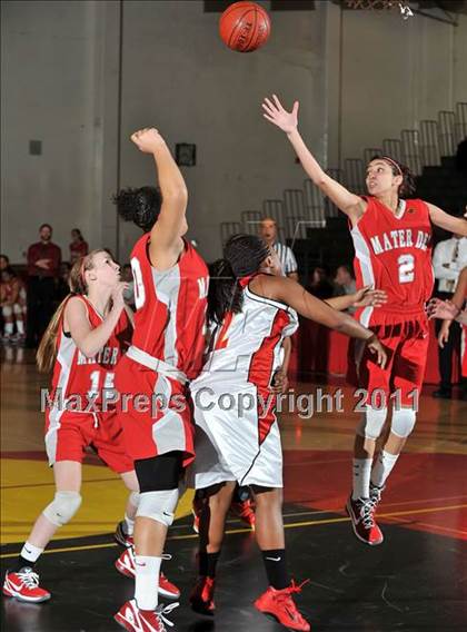 Thumbnail 3 in Mater Dei @ Etiwanda (CIF SS Playoffs) photogallery.