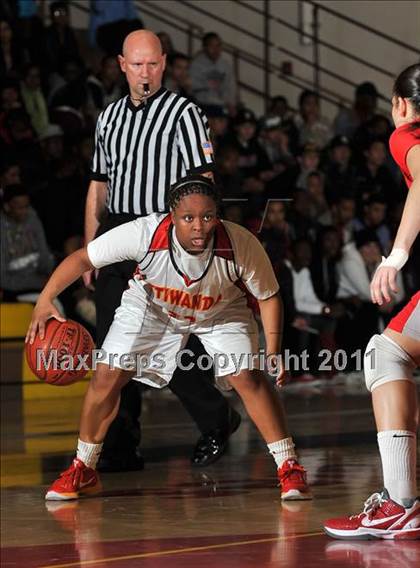 Thumbnail 1 in Mater Dei @ Etiwanda (CIF SS Playoffs) photogallery.