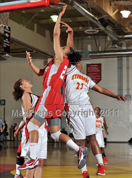 Thumbnail 2 in Mater Dei @ Etiwanda (CIF SS Playoffs) photogallery.