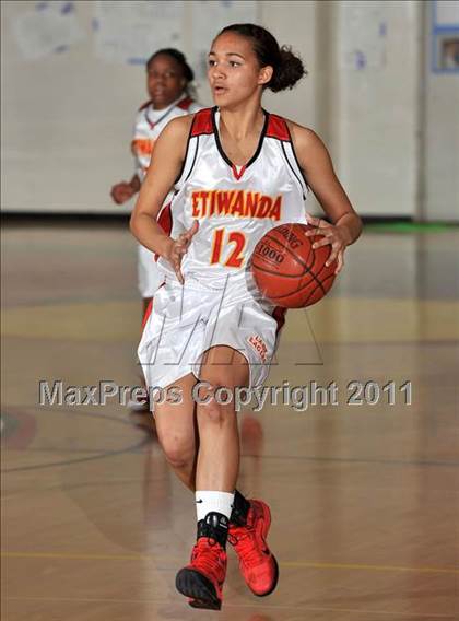 Thumbnail 1 in Mater Dei @ Etiwanda (CIF SS Playoffs) photogallery.