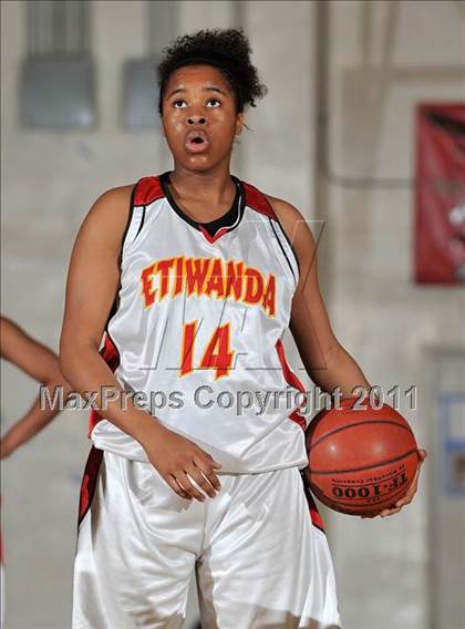Thumbnail 2 in Mater Dei @ Etiwanda (CIF SS Playoffs) photogallery.