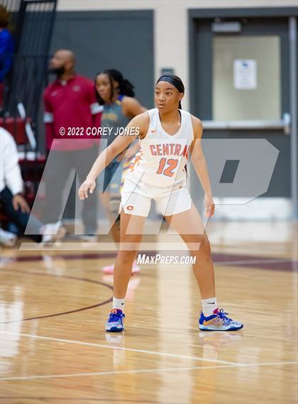Thumbnail 1 in Jones County vs Central (HypeSouth Hardwood Invitational) photogallery.