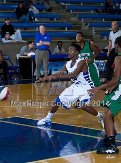 Thumbnail 1 in Arlington @ Grand Prairie (Avery Winter Heat Showcase) photogallery.
