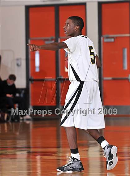 Thumbnail 1 in Rio Linda vs. San Juan (Hoops 4 Human Fund) photogallery.
